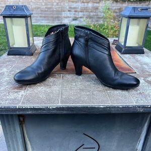 Abeo B.I.O System Hazel Elegant Black Leather Ankle Heeled Boots